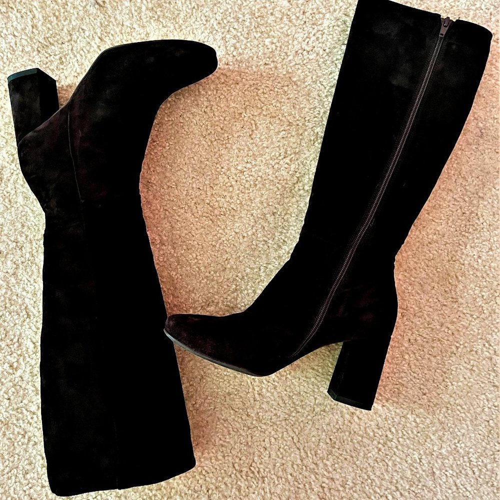 Suede Chocolate Brown Size 8 Boots